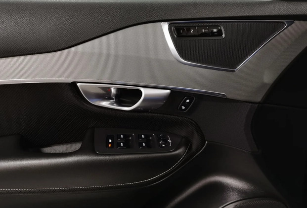 Volvo XC 90 cena 164999 przebieg: 170000, rok produkcji 2018 z Szczawnica małe 781